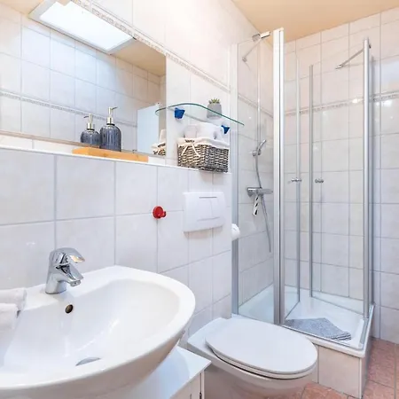 Πανσιόν Appartment-4 *